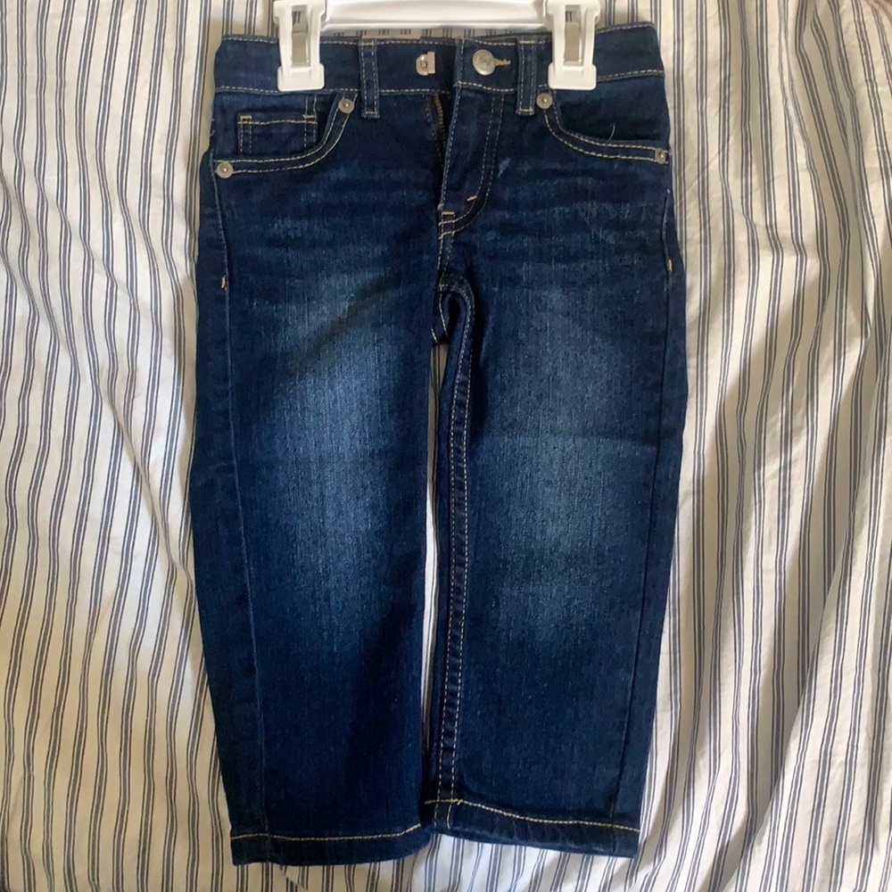 size 2T regular taper perfect for cowboy look